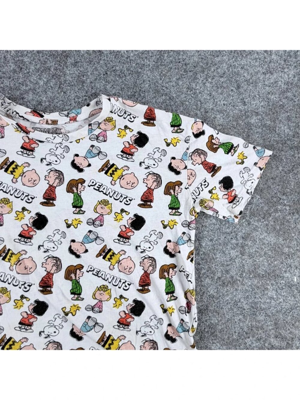 Peanuts Worldwide 2020 T-Shirt Kids M 7-9 White All Over Print Peanuts Character - Picture 12 of 16